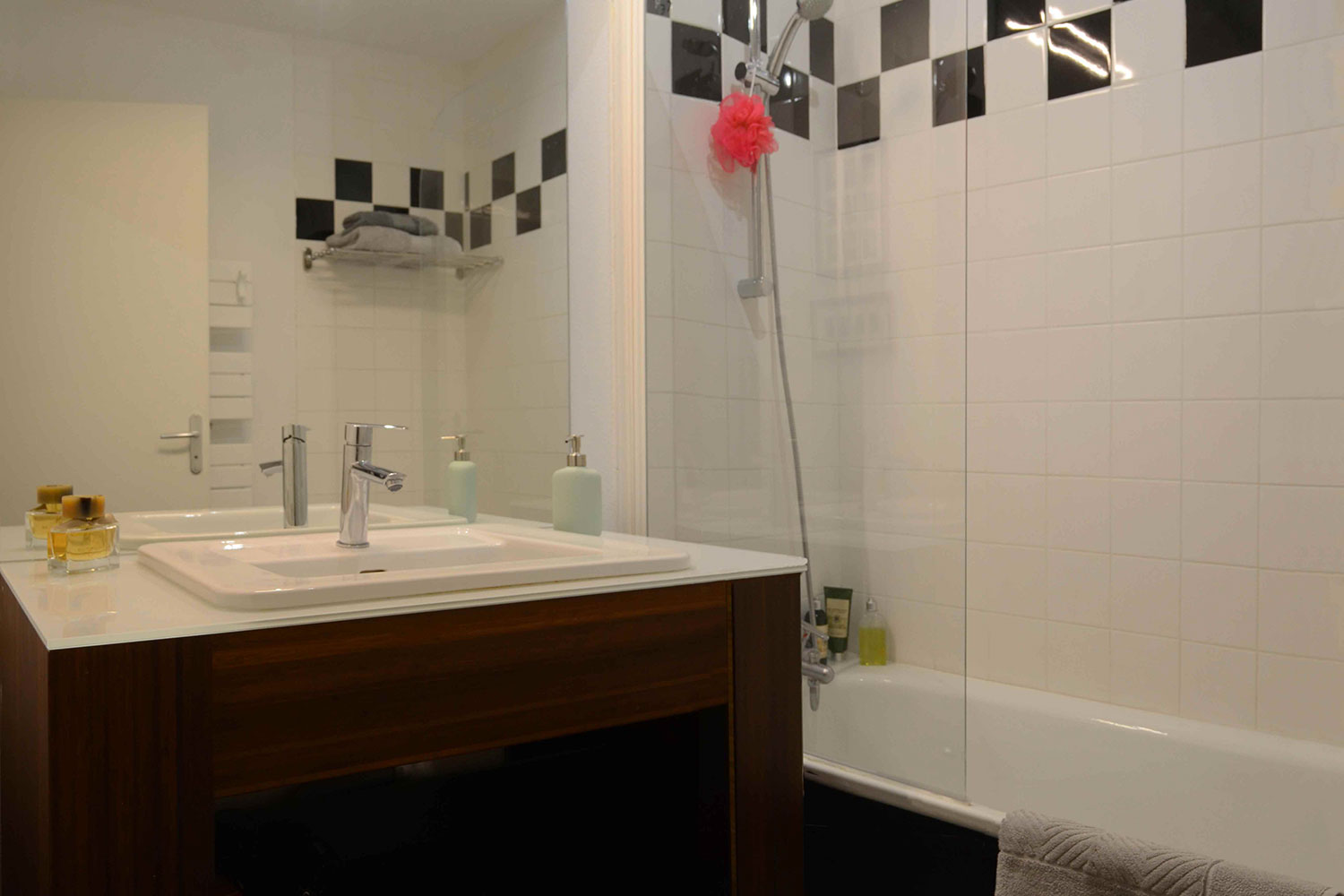 Salle de bain / Bathroom Pied à Terre